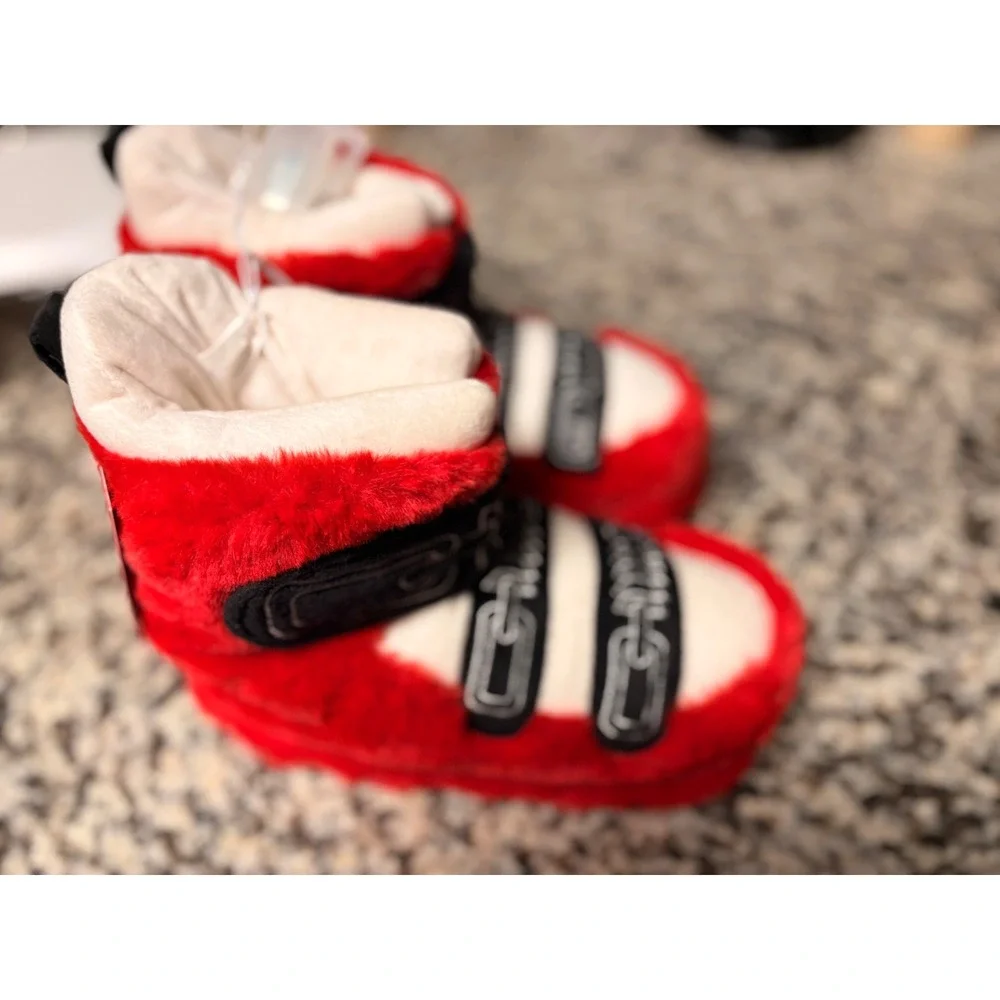 Boys‎ Red White Faux Fur Boot Slippers Space Snow Style Size 13/1